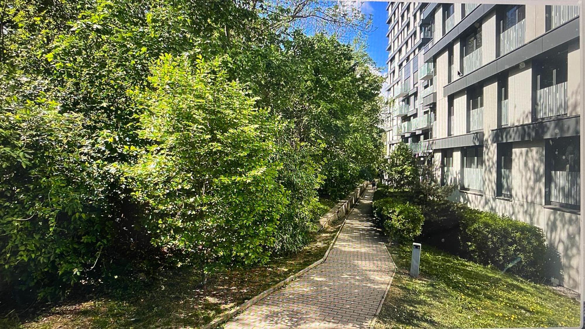 Garden Tower - Parking Apartment Prag